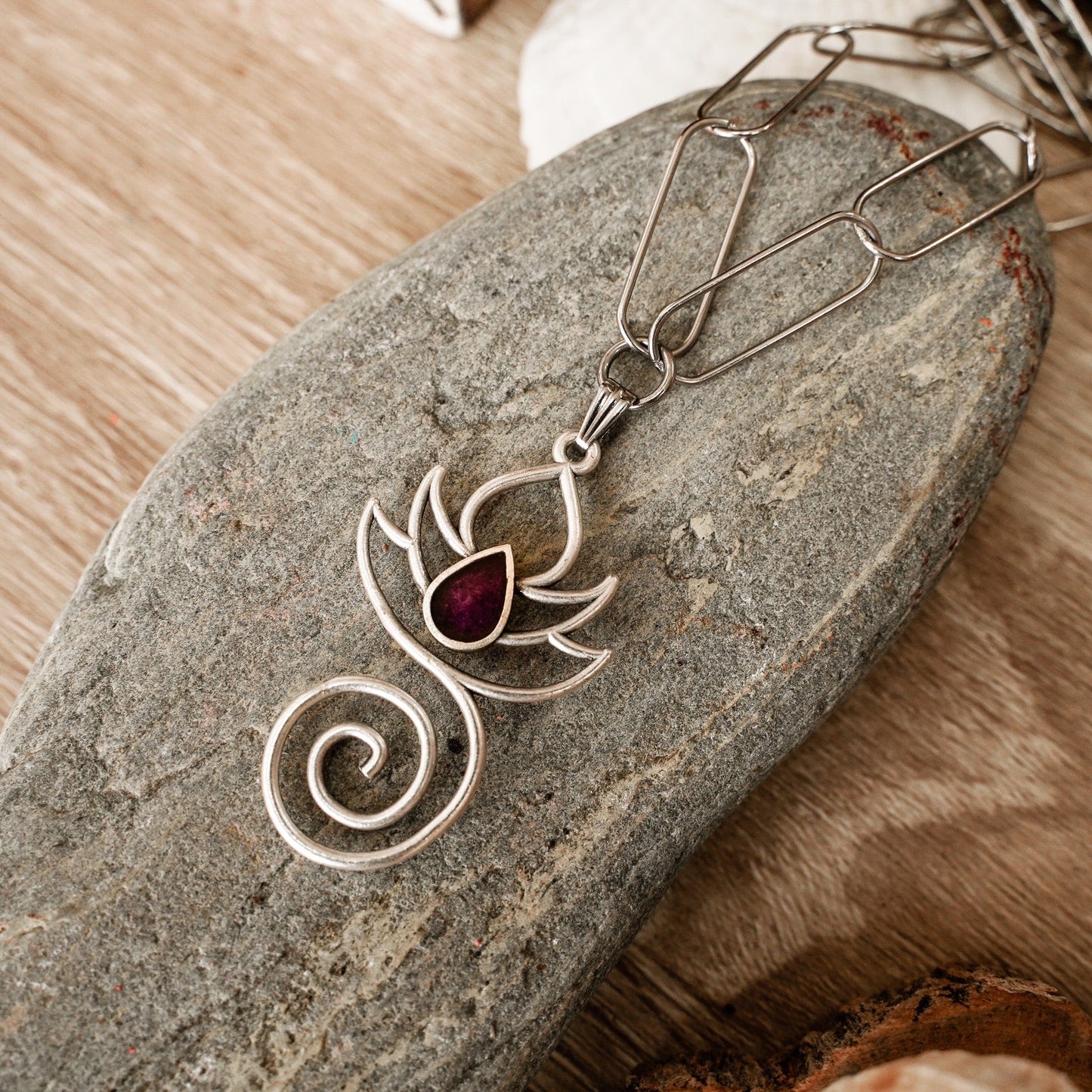 Amazona Necklace