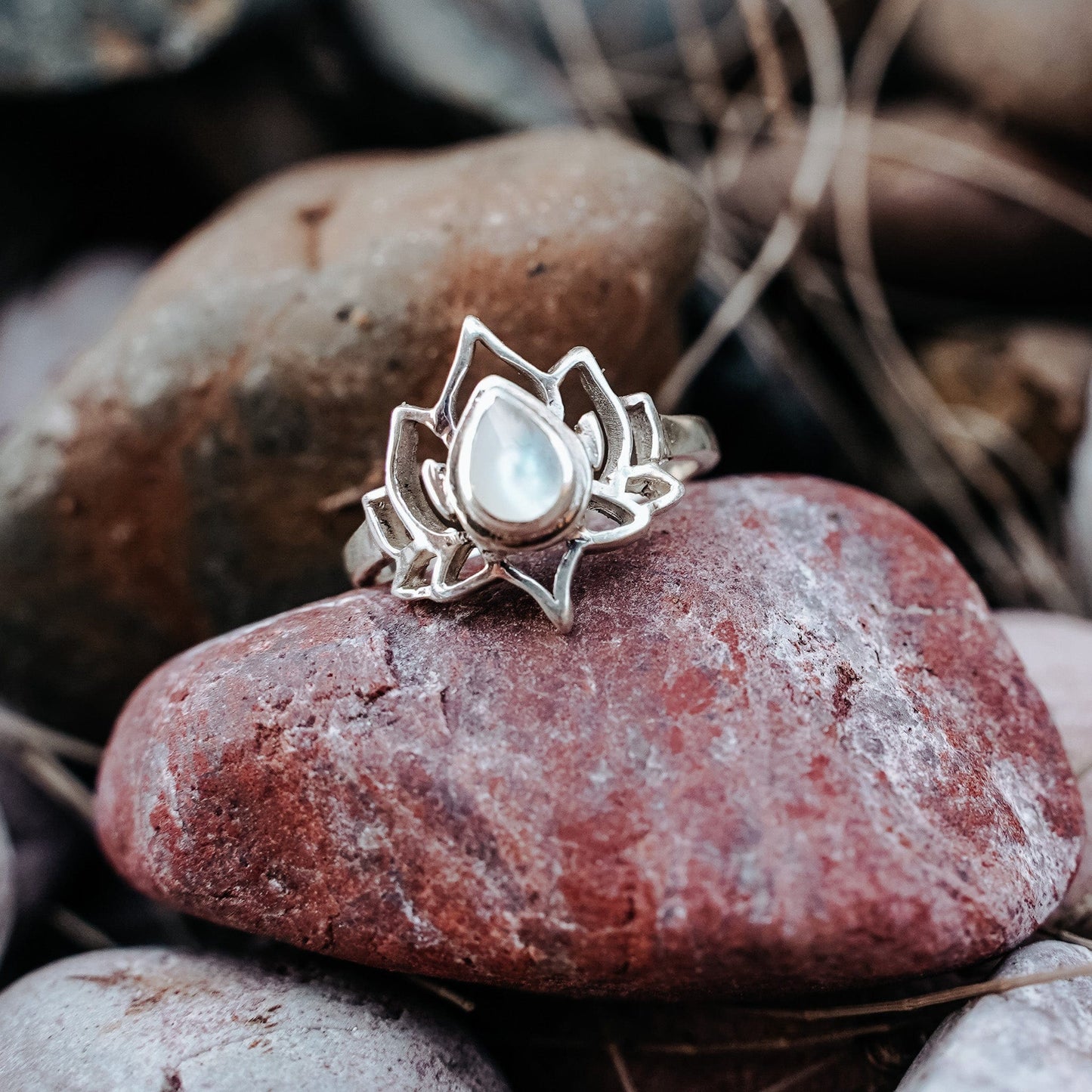 Rings Flora Gem Ring