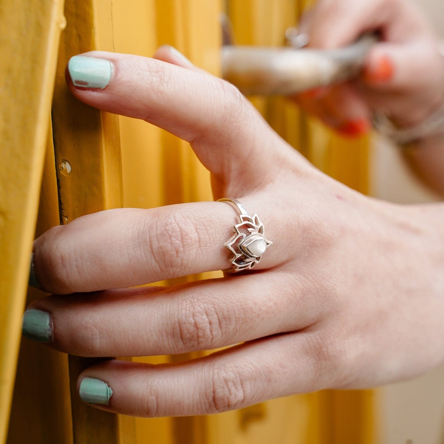 Rings Flora Gem Ring