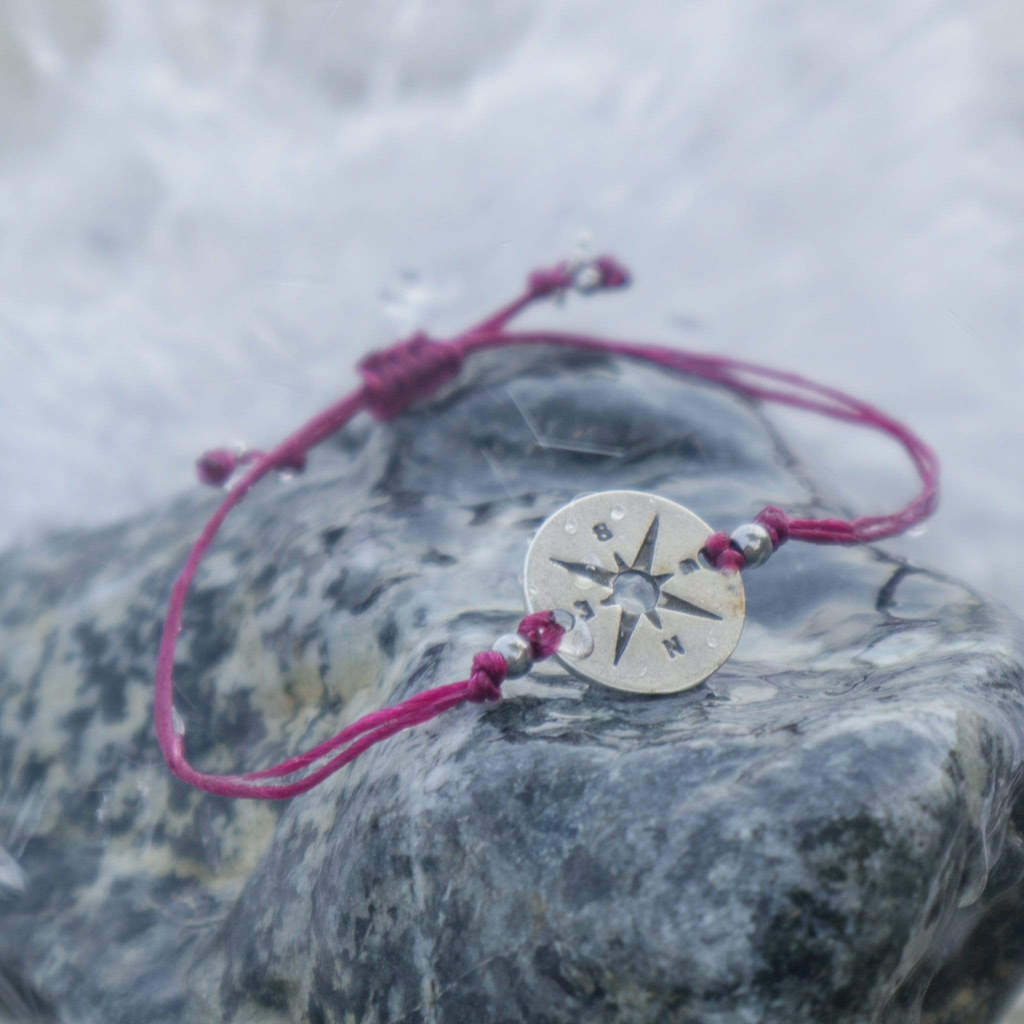 Macrame bracelet Valencia Compass Bracelet