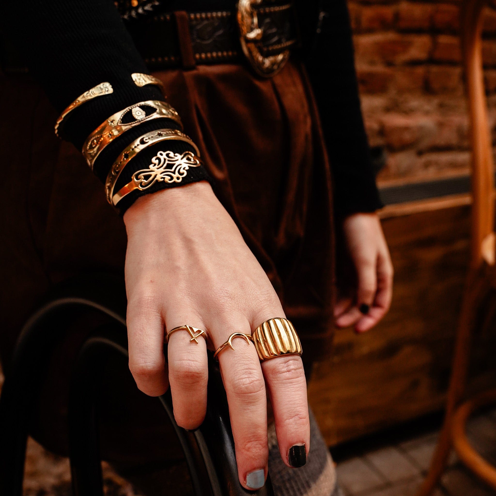 Rings Night Arc Ring