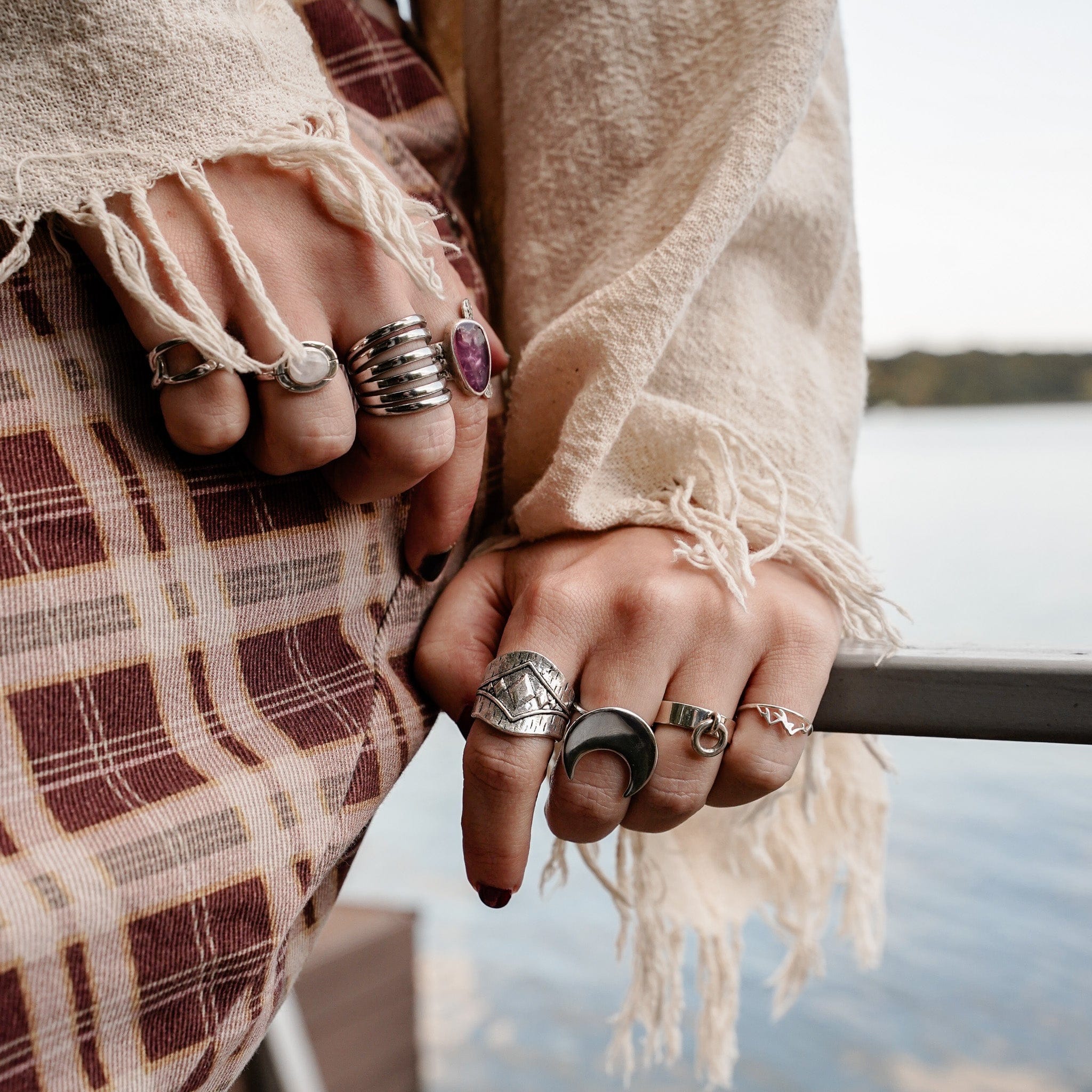 Rings Quiet Loop Ring